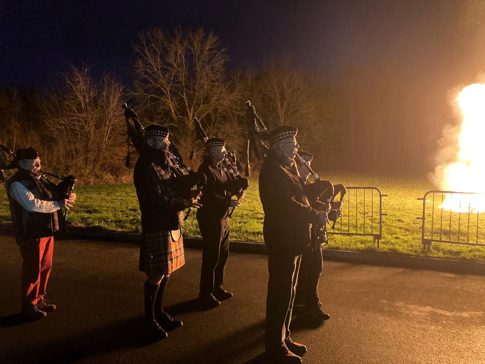 5 janvier 2025_flambée des sapins de Noël à Moigny sur Ecole
